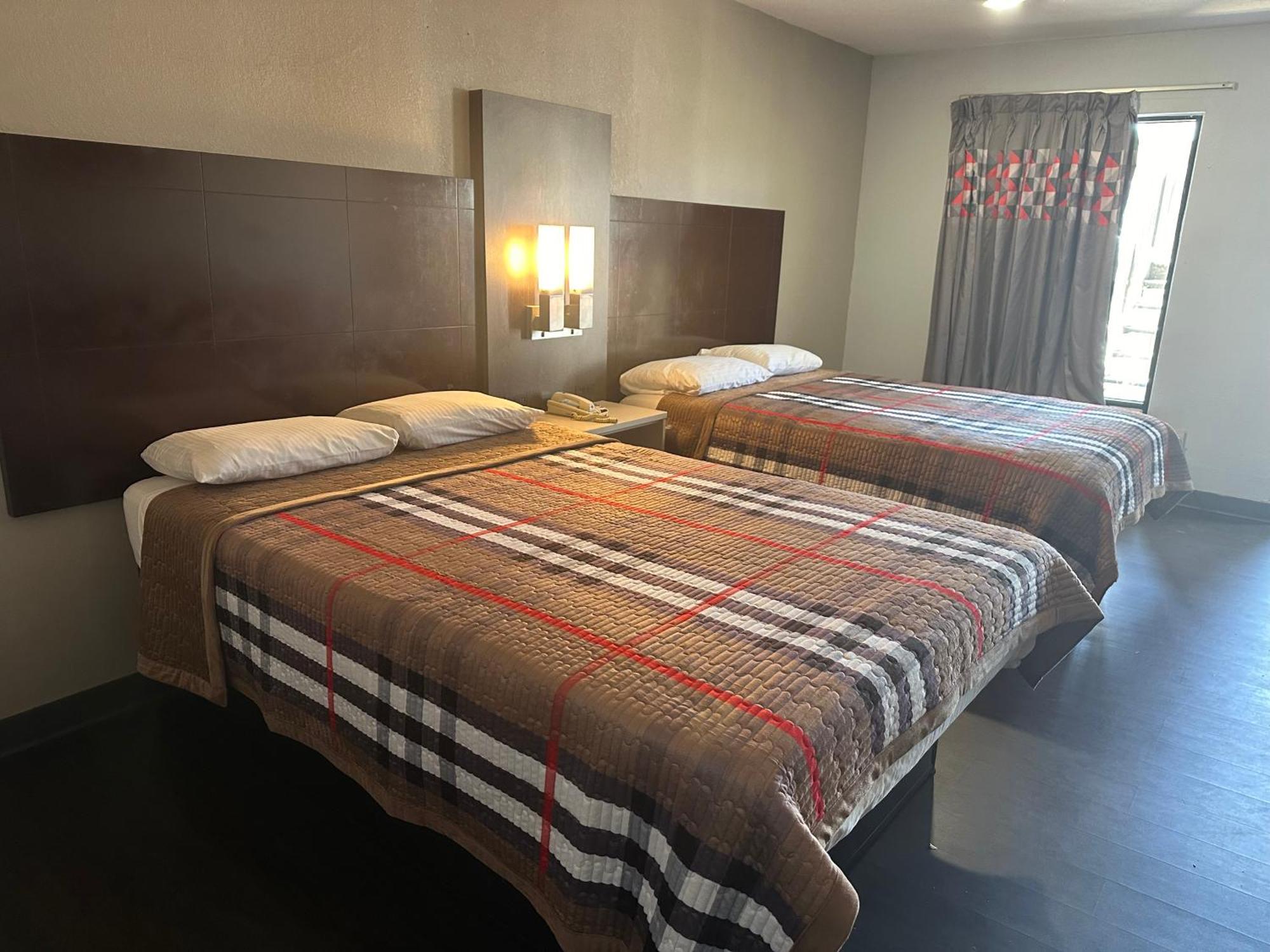 Scottish Inn Augusta Bagian luar foto